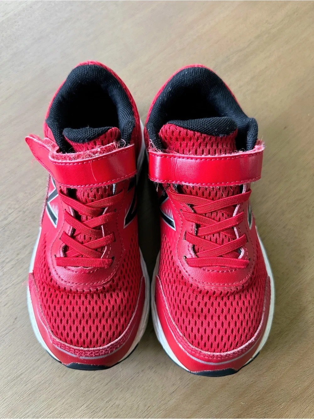 New Balance Rave Run V2 Kids Running Shoes, Size 1 Little Kid, Red
